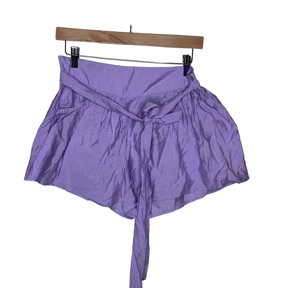 NWT Forever 21 Belted Shorts size Medium Lavender Purple